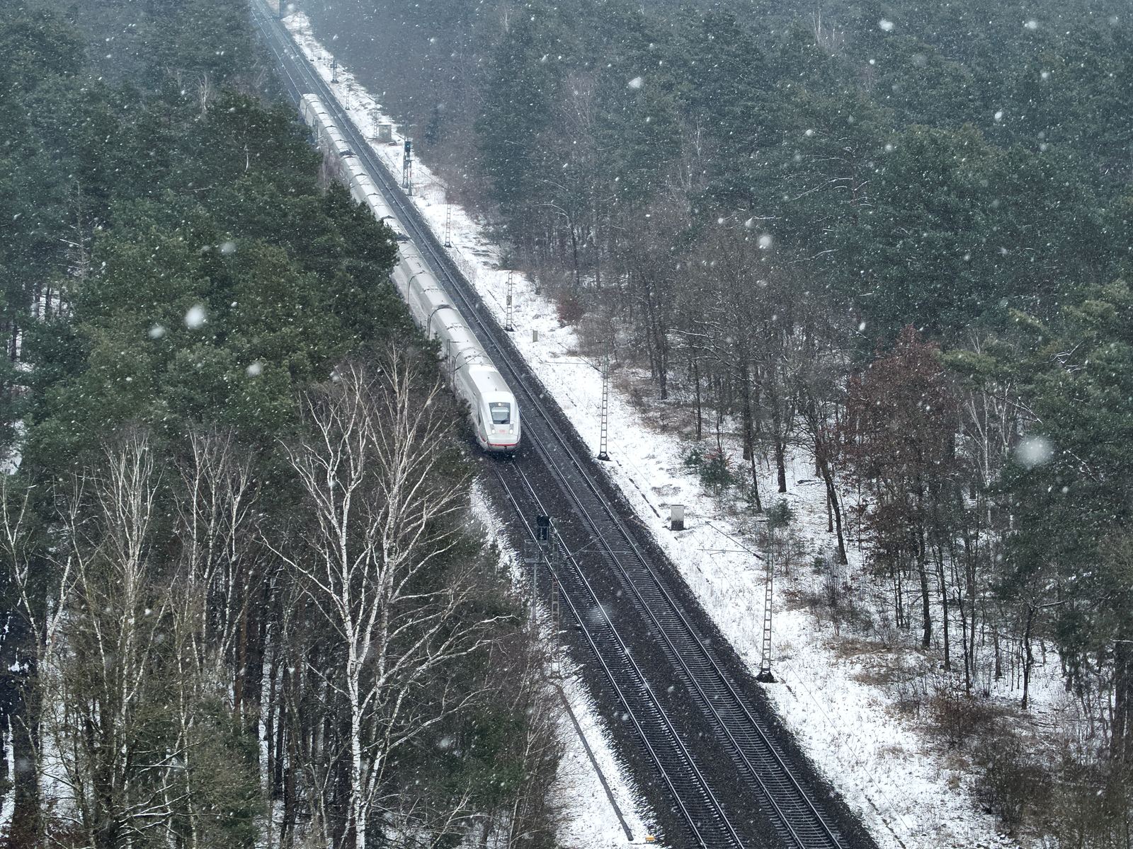 ICE bei Burgwedel im Schnee